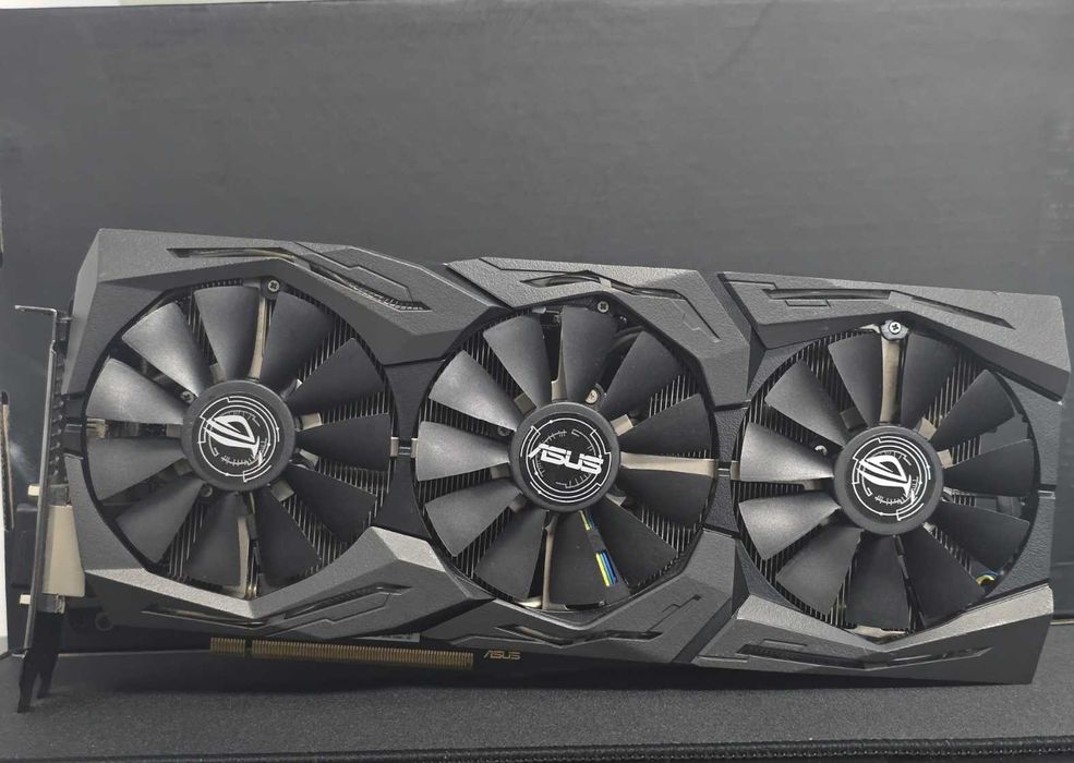 Placă Video ASUS GeForce GTX 1080 ROG STRIX GAMING 8GB DDR5X 256-bit