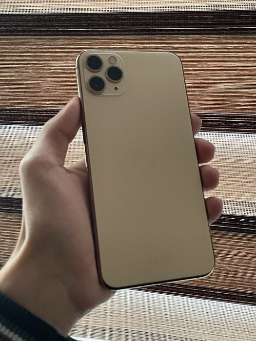 IPhone 11 Pro Max Gold SALE!!!
