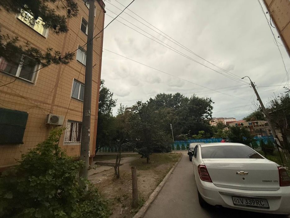 Arendagi Kvartira 45 KV YANGIHAYOT SERGILI Zor Lokatsiya