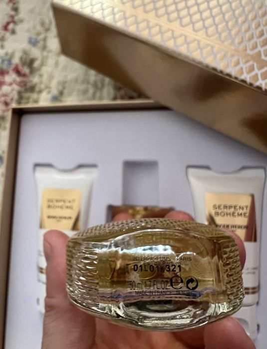 Boucheron Serpent Boheme
Комплект (парф. вода/50ml + душ