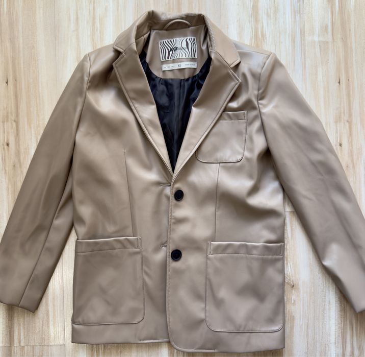 Дамско кожено сако