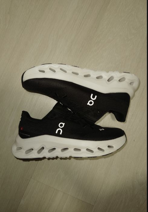 Кроссовки On cloud