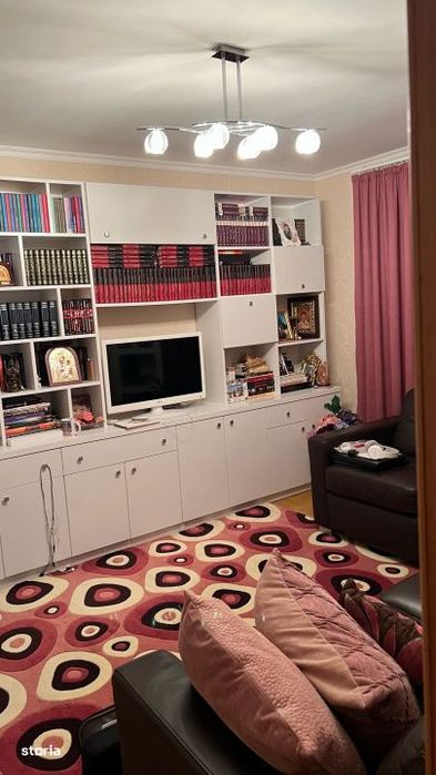 Casa 6 camere si gradina | Pitesti | Stefanesti Zavoi | Panouri solare