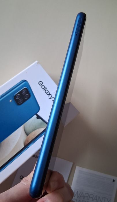 Смартфон SAMSUNG Galaxy A12 128 gb RAM 8 gb в отлично състояние