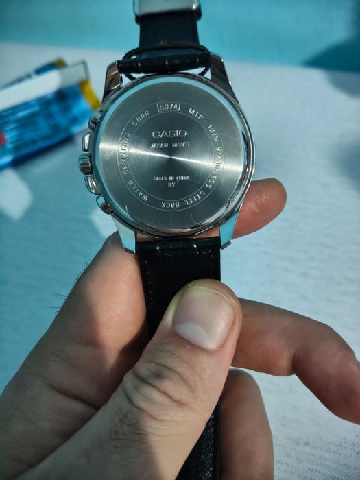 Продам часы за 19000