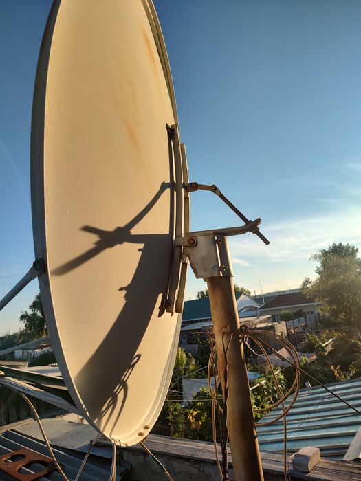 Спутниковая тарелка 120см