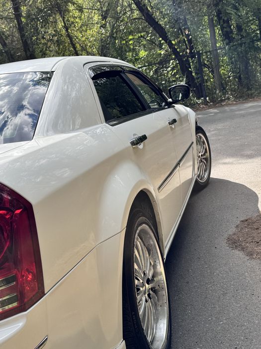Chrysler 300C 2008 рестайлинг 3.5