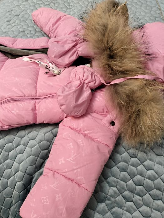 Продам новый комбинезон трансформер.