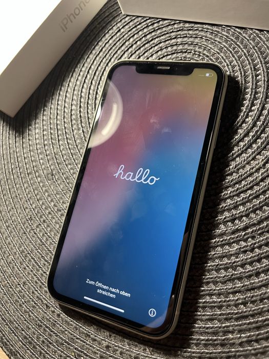 Здравейте продавам Iphone 11 white