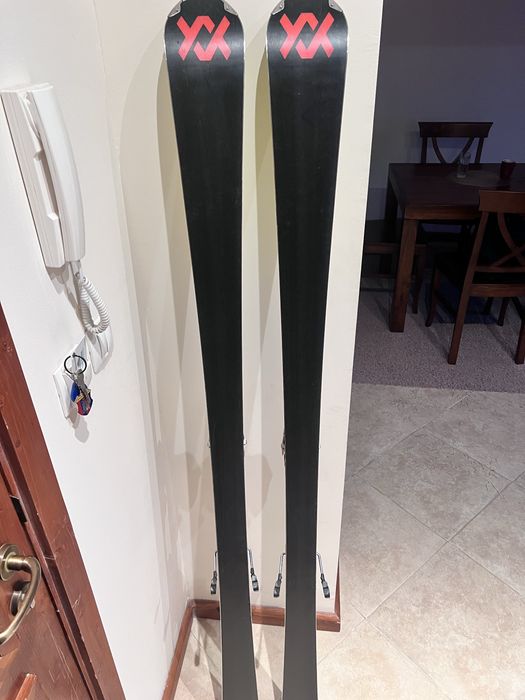 Ски Volkl Race Tiger