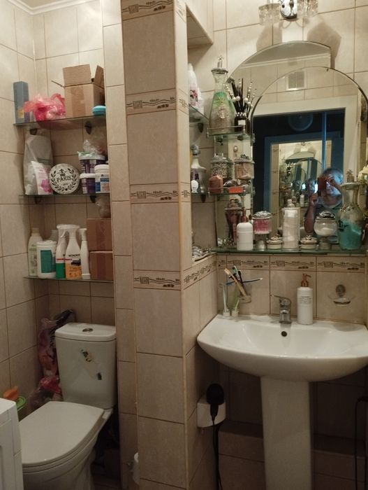 Продам  двухкомнатную квартиру