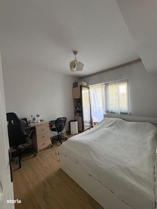 Apartament 4 camere | 80 mp| Etaj 2 | Utilat | Bulevardul Traian – B