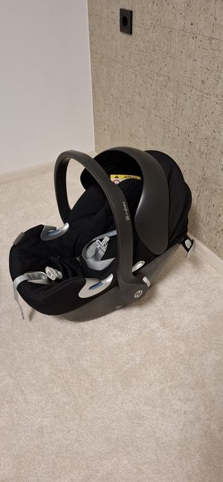Cybex Aton Q + база