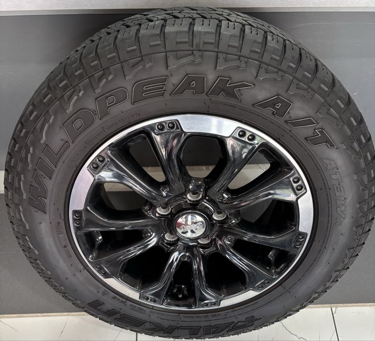 Оригинални Джанти / Гуми JEEP 5x127 18цола.