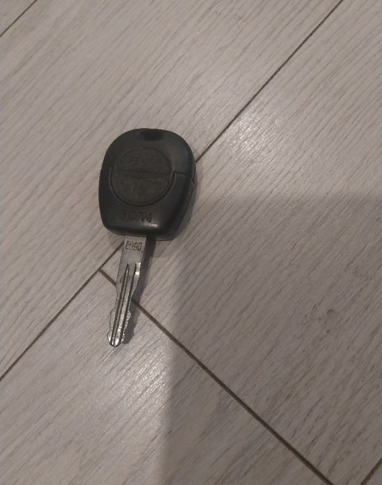 Оригинални ключове за Bmw Mercedes Vw Audi Toyota Nissan Mazda Renault