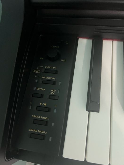 Электронный пианино CASIO