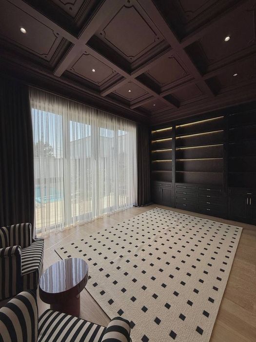 Продается дом 5 спален 2 гостиной, ориентир: геофизика, 10 соток 697м²