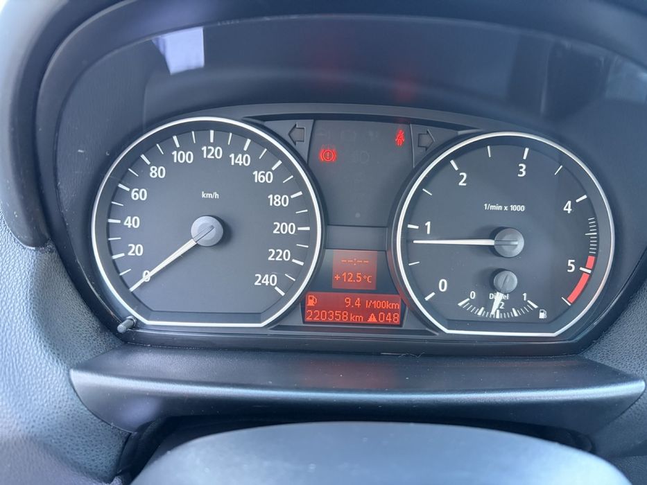 Продавам Bmw 118D 122кс