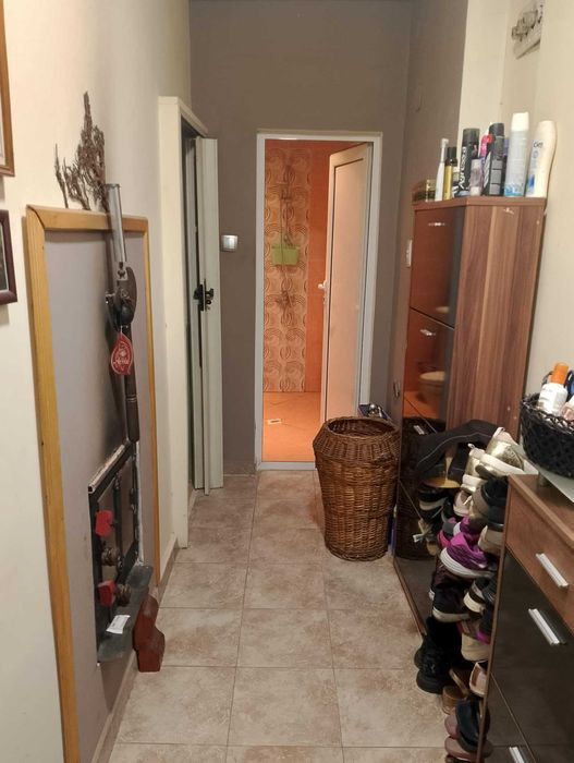 Продава се Тристаен апартамент в Търговище, Запад 1 - 67 кв.м за 1218 €/кв.м - Снимка #6