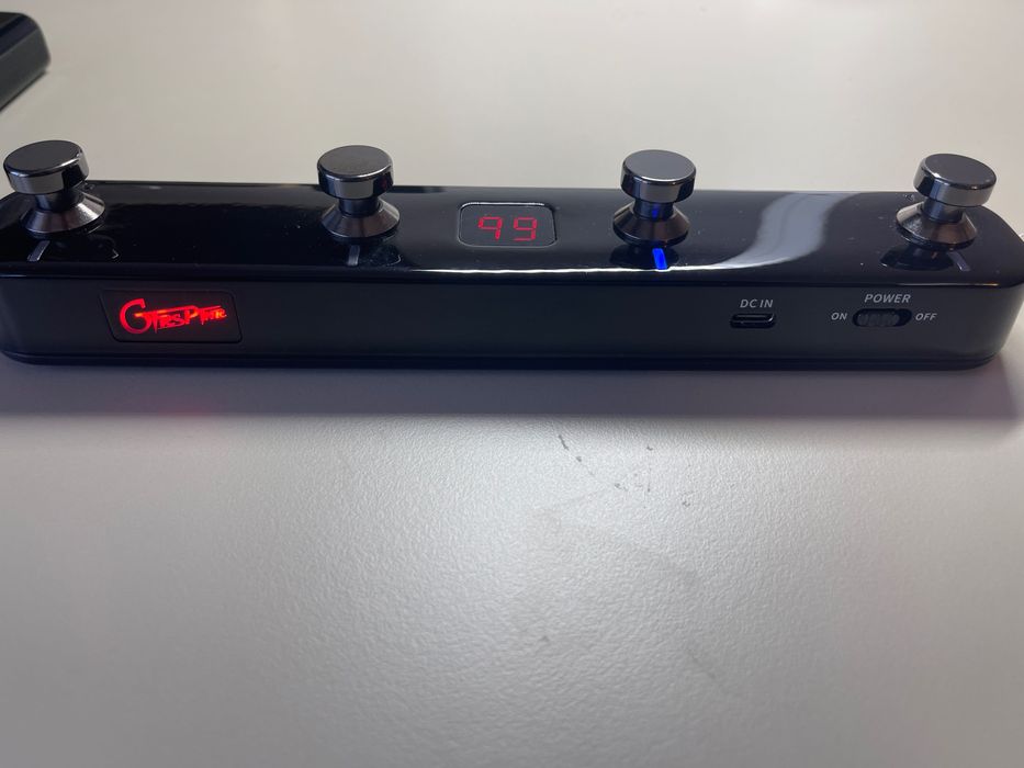 Vând Mooer GTRS Wireless Footswitch GWF4