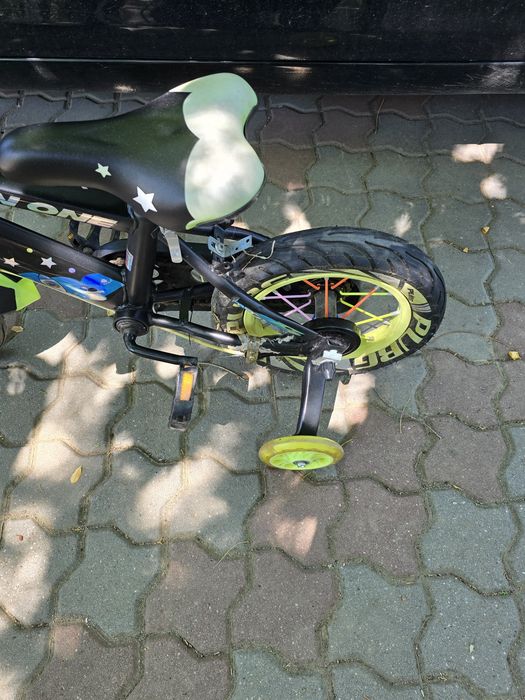 Bicicleta copii 3 -4 ani,stare foarte buna