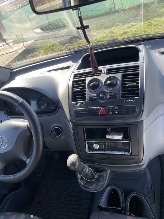 Vand Mercedes Vito 111 cdi