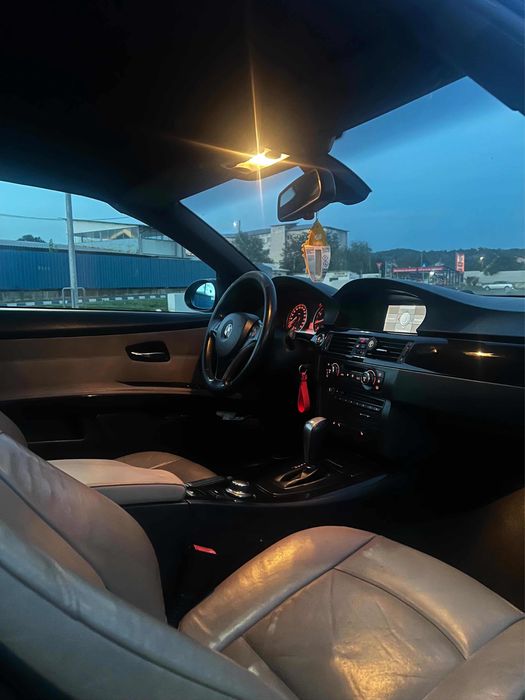 BMW E93 Cabrio – 2007 – Benzină – Automată