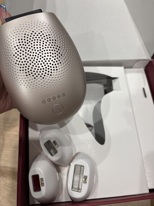 Чисто нов и в гаранция - Фотоепилатор IPL Philips Lumea Advanced SC1998/00, за прецизни зони, тяло и лице, работа с кабел, сензор за цвят на кожата