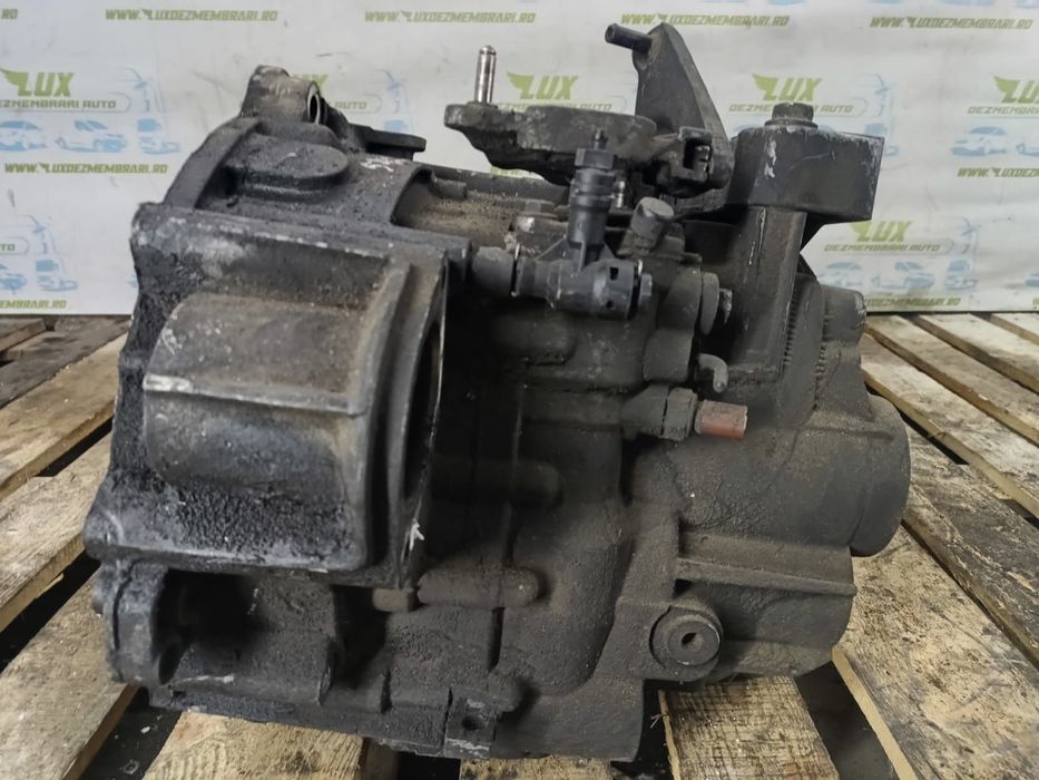 Cutie viteze manuala 6 trepte 2.0 tdi KDM Volkswagen VW Touran 1 [fac