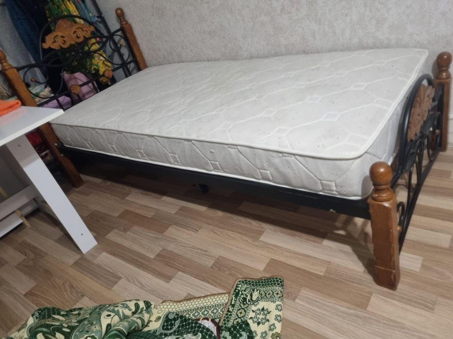 Продам кровать 50.000