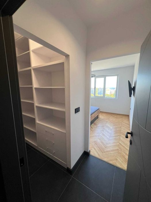 Продава се Четиристаен апартамент в Варна, Левски - 90 кв.м за 2523 €/кв.м - Снимка #7