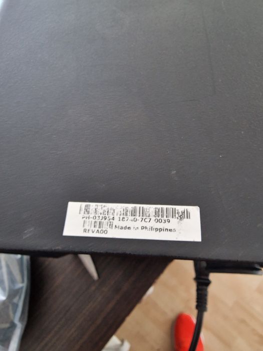 Продавам перфектен UPS APC 1500 SMART