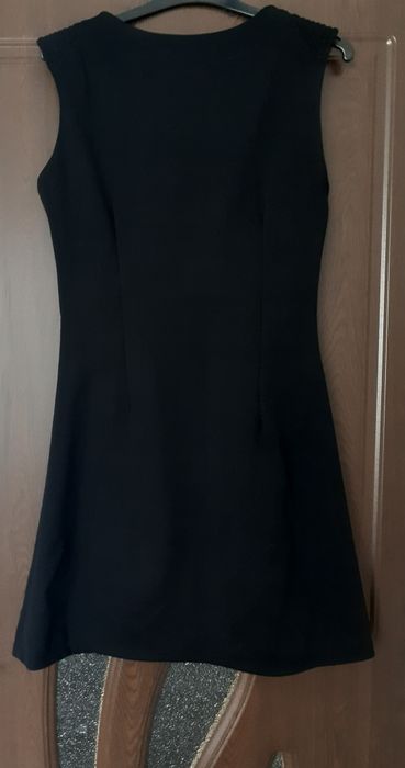 Rochita neagra eleganta