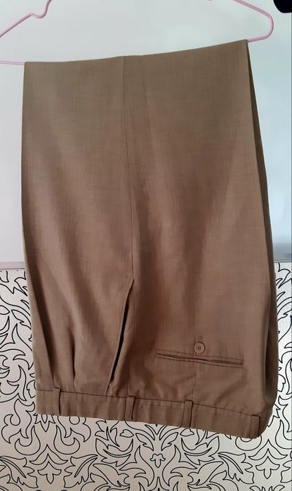 Продам классические брюки 50-54 размера