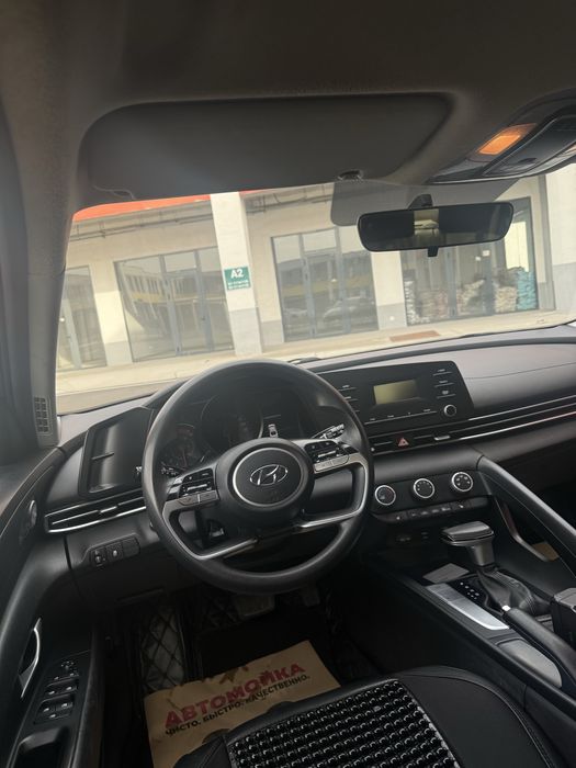 Xyunday elantra 2021.