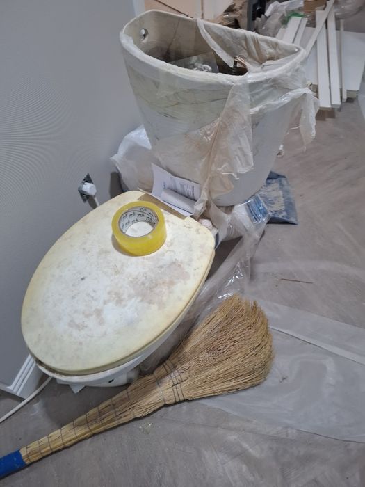 Продам срочно унитаз б/у!