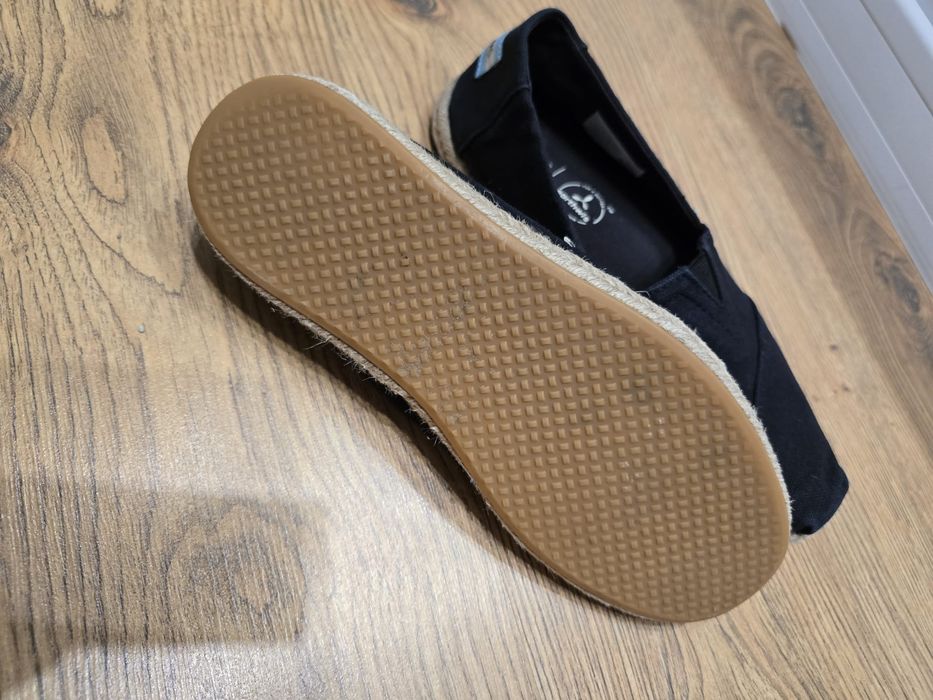 Converse All Star / Toms Дамски кецове 39 номер