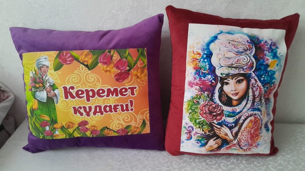 Подушки  на той бастар или в подарок