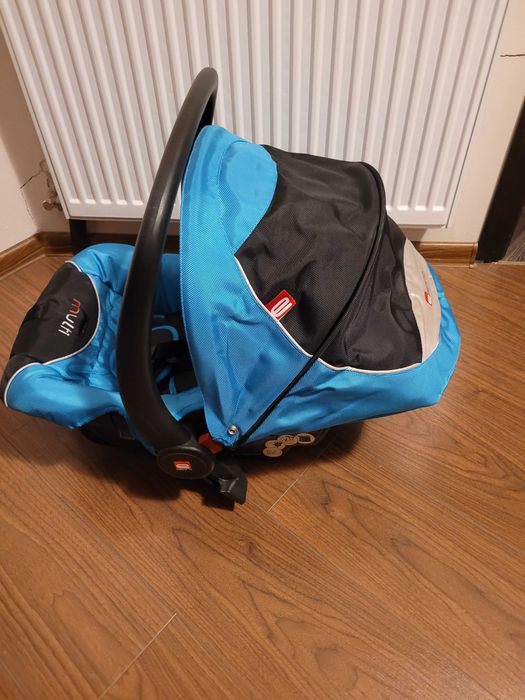 De vanzare "scoica" scaun auto nou pt. bebelusi