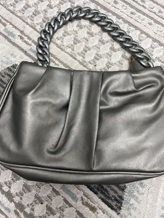 Көйлектер 44 р тегін беріледі