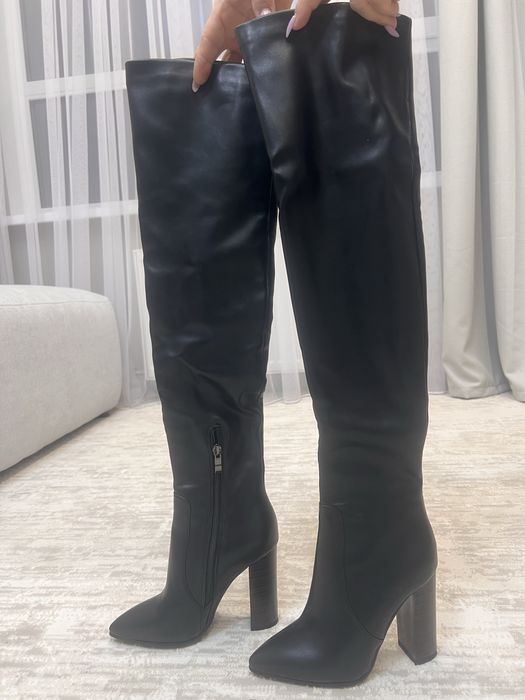 Продается обувь ботфорты