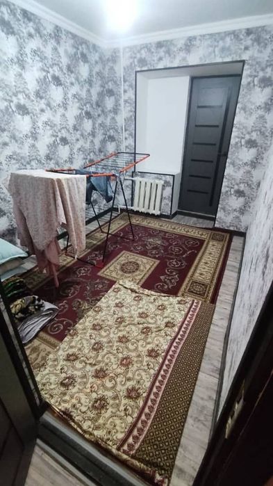 Үй сотилади. Ипотека хам килиб бераман.