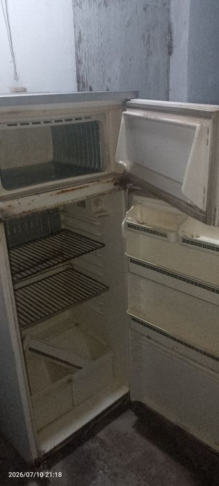 Халаделник сатилади