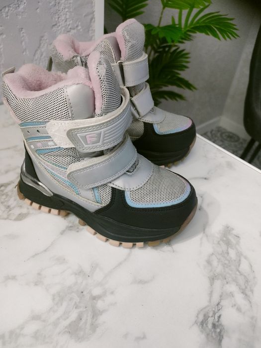 Теплые сапожки на девочку 28 размер