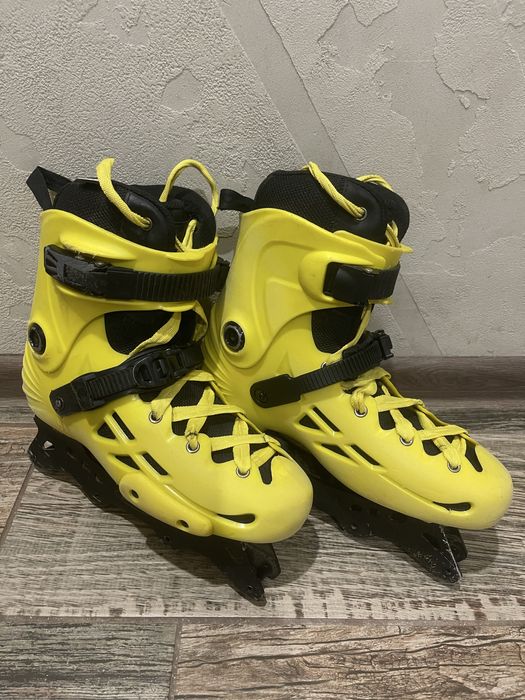 Роликовые коньки Micro MT Plus