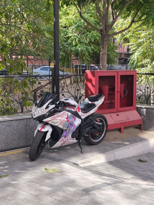 Электронный Мотоцикл, Yamaha r3
