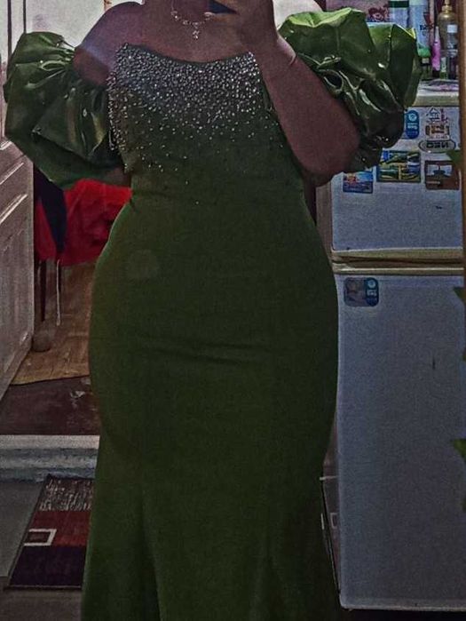 бална рокля или за официален повод