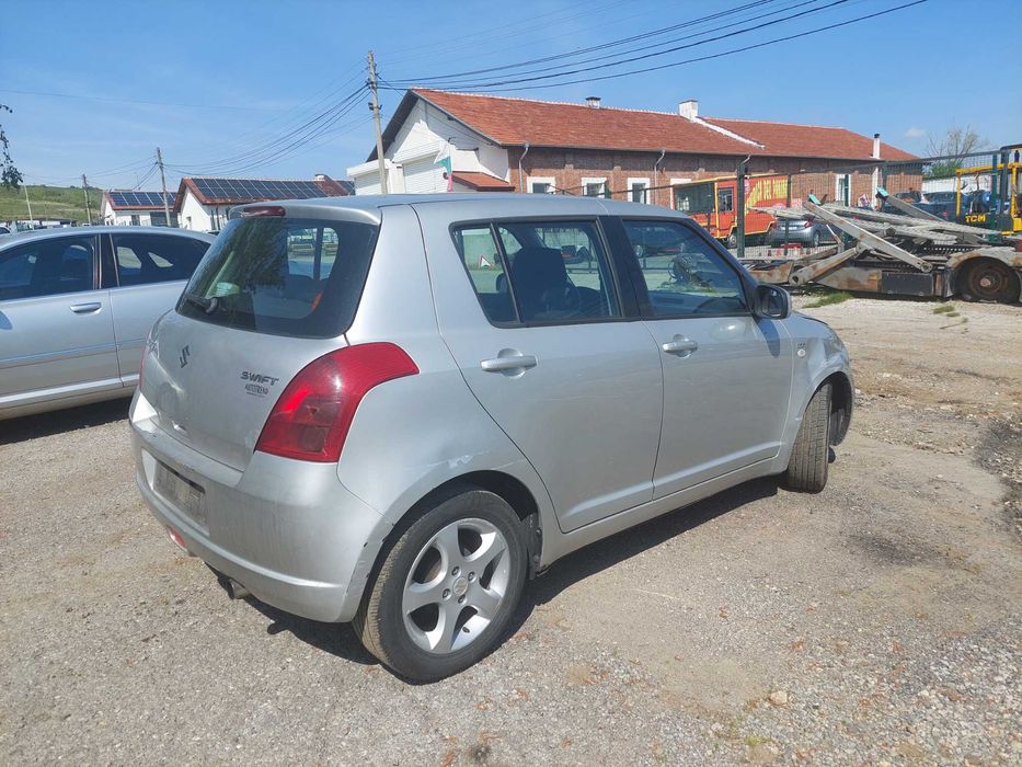 Suzuki Swift 1,3 DT , Сузуки Суйфт на части !
Май 2008