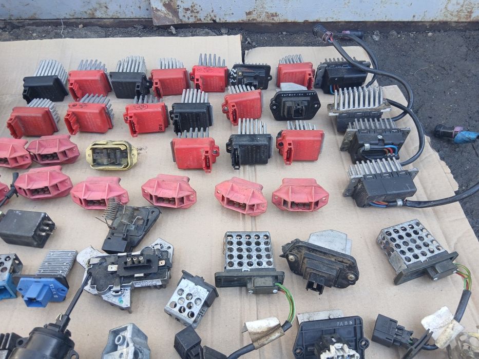 Резисторы продам.