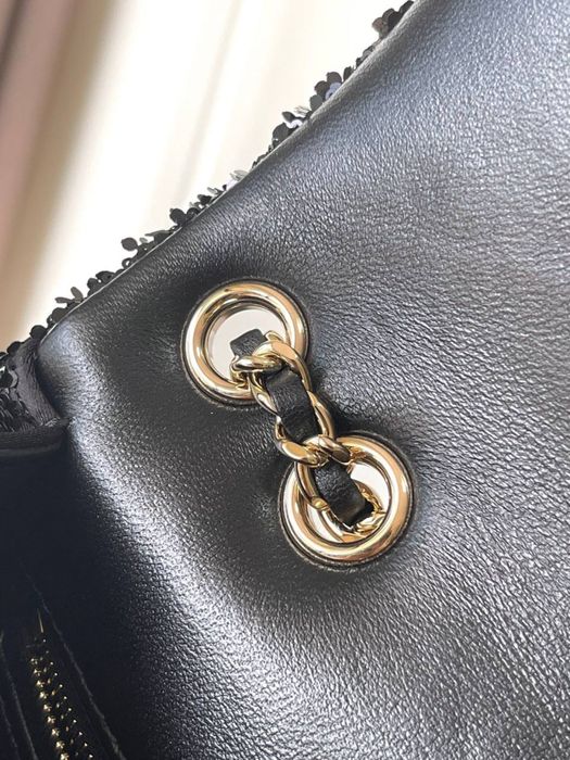 Geanta Chanel Medium